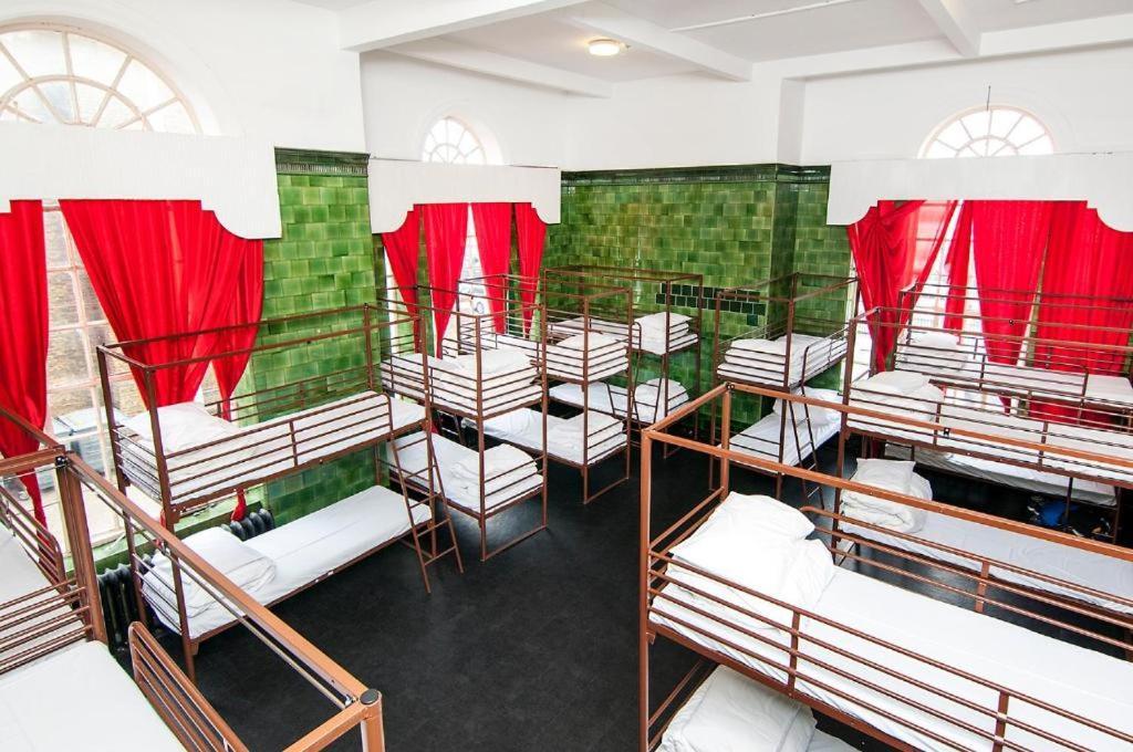 Rest Up Hostel ลอนดอน ภายนอก รูปภาพ