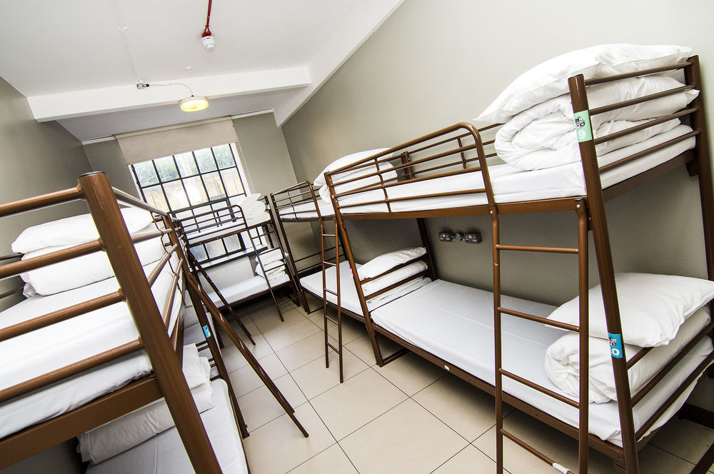 Rest Up Hostel ลอนดอน ภายนอก รูปภาพ